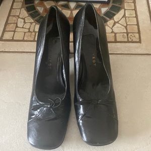 Black casual heel shoe square used no box